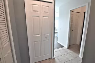 555 E William St, Ann Arbor, MI 48104 - Photo 11