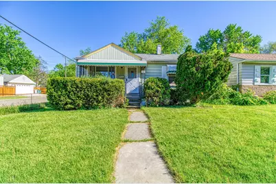 170 W Maxlow Avenue, Hazel Park, MI 48030 - Photo 1