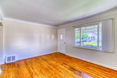 170 W Maxlow Avenue, Hazel Park, MI 48030 - Photo 7