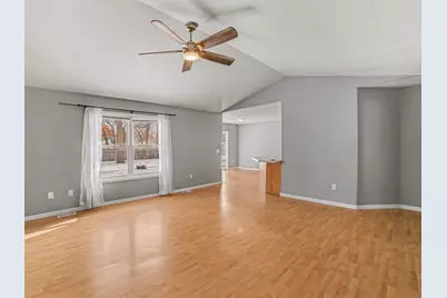 318 Meeking Street, Muskegon, MI 49442 - Photo 5