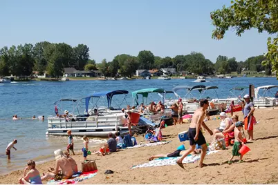 6804 Maple Court, Canadian Lakes, MI 49346 - Photo 11