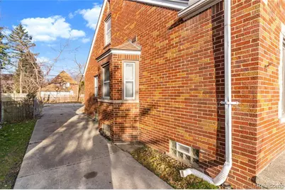 10799 Worden Street, Detroit, MI 48224 - Photo 15