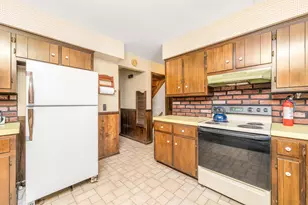 10798 Pleasant Lake Rd, Delton, MI 49046 - Photo 7