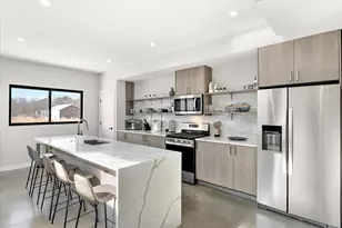 7400 Lake Solis Dr, Stevensville, MI 49127 - Photo 5