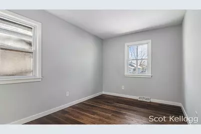 4518 Wilkshire Avenue SW, Grand Rapids, MI 49548 - Photo 9