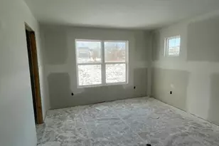 675 Elstar DR NE, Rockford, MI 49341 - Photo 5