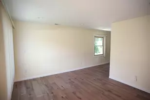 1052 N Maple Rd, Ann Arbor, MI 48103 - Photo 5