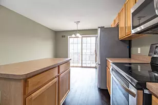 39459 Springwater Dr, Northville, MI 48168 - Photo 13