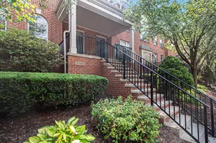 39459 Springwater Dr, Northville, MI 48168 - Photo 3