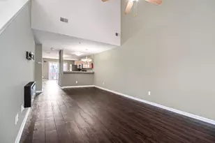 39459 Springwater Dr, Northville, MI 48168 - Photo 9