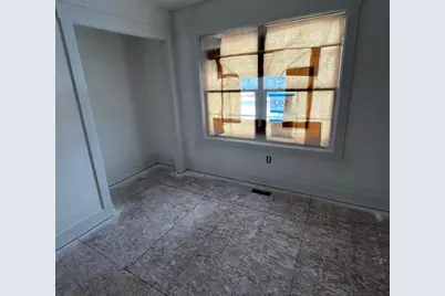 592 Lincoln Lawns Drive NW, Grand Rapids, MI 49534 - Photo 7