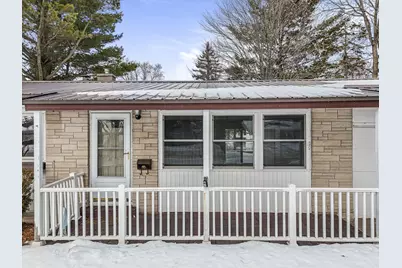 718 Sunset Lane, Cadillac, MI 49601 - Photo 3