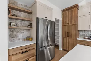 1904 Creekside Dr SW, Byron Center, MI 49315 - Photo 25