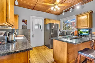 218 4th St, Jackson, MI 49201 - Photo 9