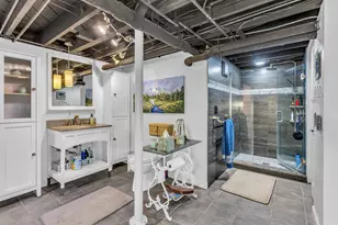 218 4th St, Jackson, MI 49201 - Photo 25