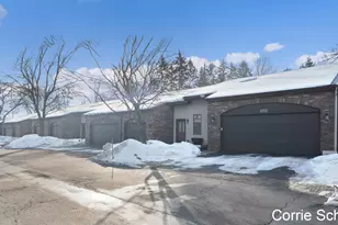 3240 Arrowhead Arms Ct SW, Grandville, MI 49418 - Photo 3