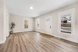 908 Hall St SE, Grand Rapids, MI 49507 - Photo 3