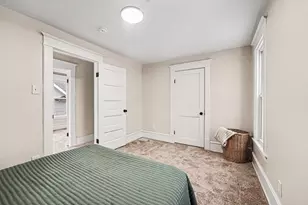 908 Hall St SE, Grand Rapids, MI 49507 - Photo 9