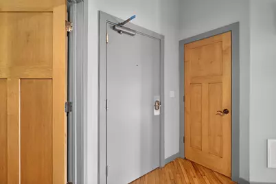 109 W Washington Avenue #16, Jackson, MI 49201 - Photo 3