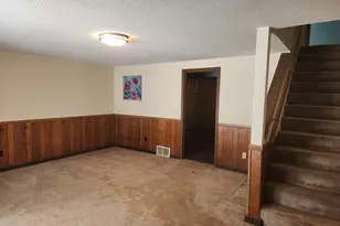 1369 Creek Dr, Muskegon, MI 49441 - Photo 15