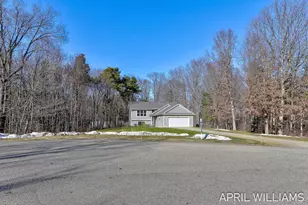 6919 Pinestead Ct, Allendale, MI 49401 - Photo 3