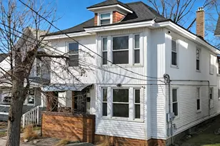 618 Pettibone Ave NW, Grand Rapids, MI 49504 - Photo 1