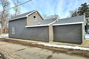 108 E Murray Ave, White Pigeon, MI 49099 - Photo 3