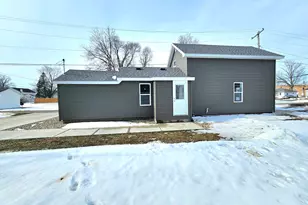 108 E Murray Ave, White Pigeon, MI 49099 - Photo 5