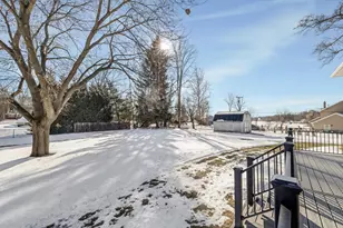 11071 Silver Dr, Whitmore Lake, MI 48189 - Photo 37