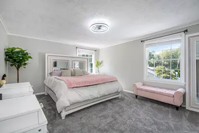 4085 Quainton Road, Norton Shores, MI 49441 - Photo 11