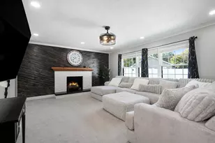 4085 Quainton Rd, Norton Shores, MI 49441 - Photo 5