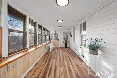 418 Allen Street, Ionia, MI 48846 - Photo 3