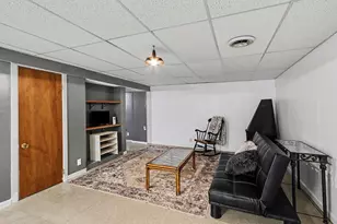 7141 Carlsbrook Ln, Portage, MI 49024 - Photo 19