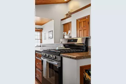 308 Niles Street, Lakeview, MI 48850 - Photo 9