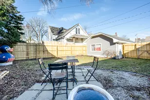 907 Market St, Saint Joseph, MI 49085 - Photo 37