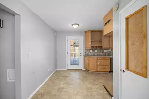 3751 Lawn St NW, Grand Rapids, MI 49534 - Photo 9