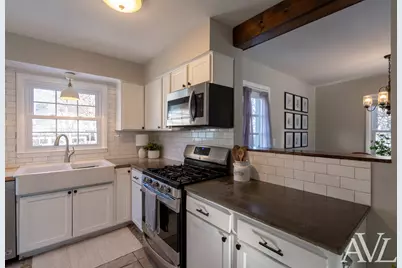 2477 Riverside Drive NE, Grand Rapids, MI 49505 - Photo 15