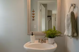 2477 Riverside Dr NE, Grand Rapids, MI 49505 - Photo 23