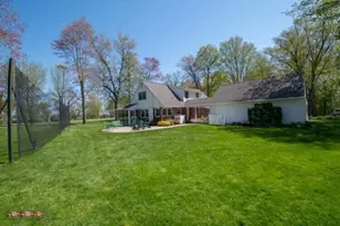 21687 Shiawassee Dr, Cassopolis, MI 49031 - Photo 15