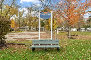 21687 Shiawassee Dr, Cassopolis, MI 49031 - Photo 9