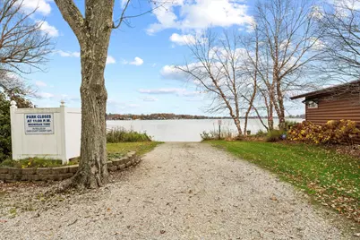 21687 Shiawassee Drive, Cassopolis, MI 49031 - Photo 11