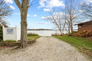 21687 Shiawassee Dr, Cassopolis, MI 49031 - Photo 11