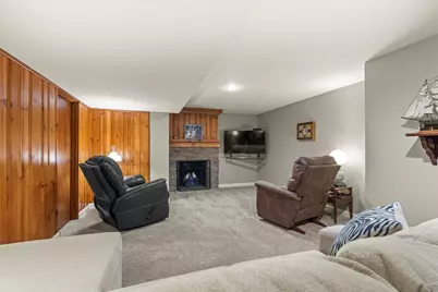 21687 Shiawassee Drive, Cassopolis, MI 49031 - Photo 45