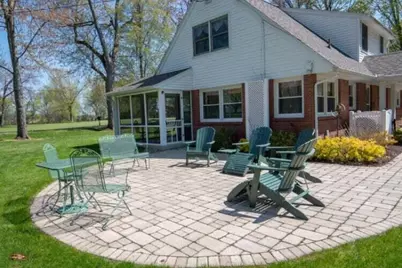 21687 Shiawassee Drive, Cassopolis, MI 49031 - Photo 13