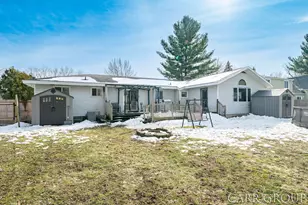 1215 Sycamore Dr, Jenison, MI 49428 - Photo 51