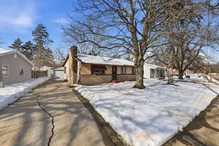 1465 Laughlin Dr NW, Grand Rapids, MI 49504 - Photo 21