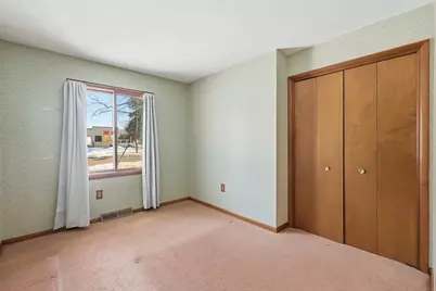 1465 Laughlin Drive NW, Grand Rapids, MI 49504 - Photo 15