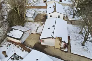 1465 Laughlin Dr NW, Grand Rapids, MI 49504 - Photo 29