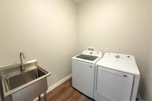 4010 Fulton St E, Grand Rapids, MI 49546 - Photo 43