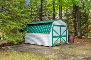 6830 E Carrigan Dr, Newaygo, MI 49337 - Photo 27